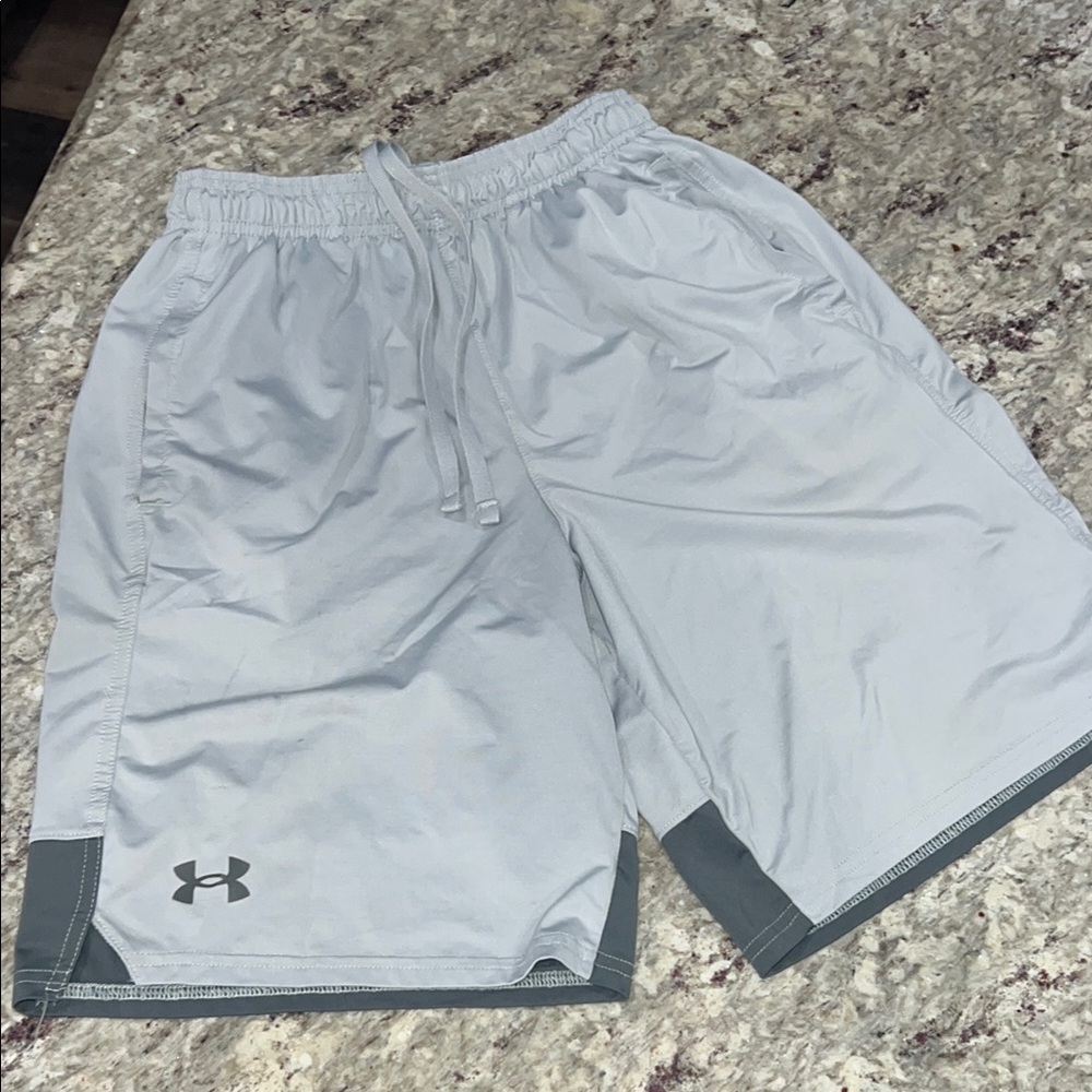 Under Armour Gray Athletic Shorts Lightweight Training Essential